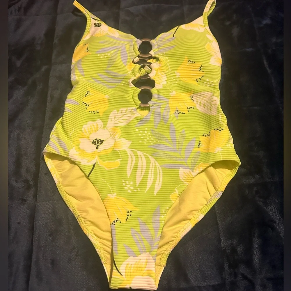 NWOT Seafolly Ring Front Maillot On Vacation Limeade Floral One Piece Swimsuit